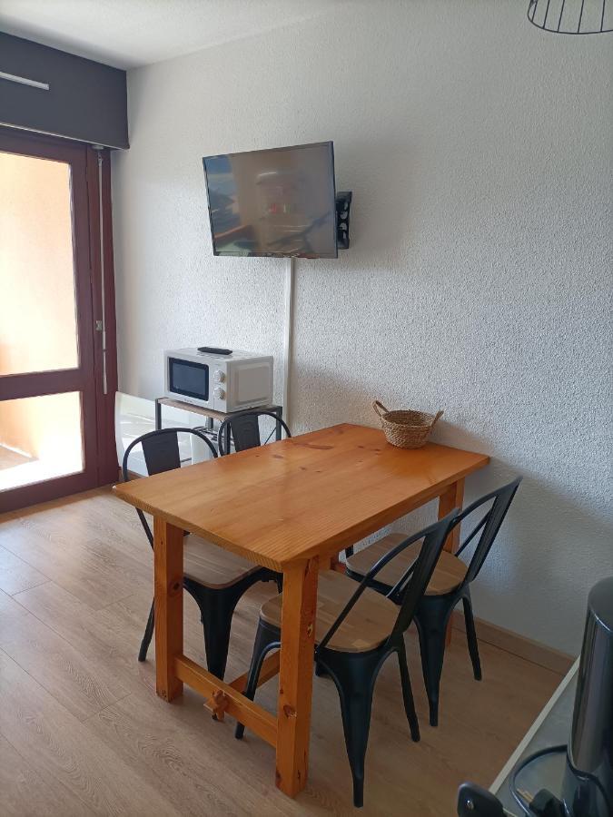 Residence Les Isards Studio Cabine Renove - Vue Montagne Font-Romeu-Odeillo-Via المظهر الخارجي الصورة
